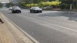 豪华轿跑VS豪华SUV，谁的气场更加强大呢？