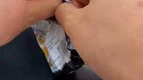 暖暖：没有撤退可言                                铲屎的：我只想吃个泡面