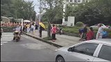 乐山洪水过后抗洪战士就来了，为了人民永远是他们在冲锋陷阵