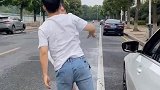 老妹，你能不能换个手机铃声？把我吓坏了