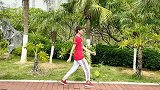 转眼到了40岁，人老心不老，他和年轻人一样，每天在跳鬼步舞