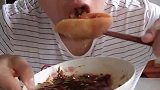 吃货吃油泼肉蛋子，纯肉老过瘾了