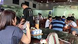 9块8吃特色小馄饨和一笼三丁烧麦 个头比别家大稍有点重口