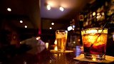 女子失恋去酒吧释放情绪 醉酒后遭男同事侵犯