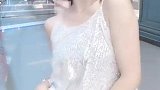 早上醒来你做的第一件事情是什么？
