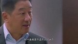 他57岁被胡歌带火，和妻子一见钟情，恩爱32年从未有过绯闻