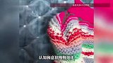 从整齐精致到色彩.“抽象”，母亲患阿尔茨海默仍不忘为女儿织毛衣