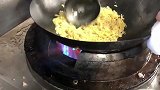 号称日本最强中华料理的大厨，这个蛋炒饭网友们觉得过关吗