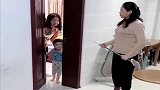 弟弟一惹祸，姐姐就打掩护，家里有这俩活宝想生气都难