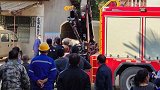 武汉一在建私房垮塌致2死10伤 包工头被带走调查
