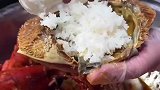 这螃蟹好像不太新鲜