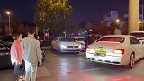 宾利欧陆GT高端轿跑，特殊黑色车牌，看起来很霸气！