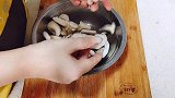分享平菇最好吃的两种做法，来客人倍儿有面子非常下饭