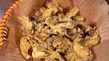 又香又脆的香菇原来是这样做的，比炸的小酥肉还好吃！