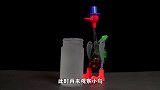 神奇的饮水鸟，只要喝到一口水就可以一直摆动，这是怎么回事