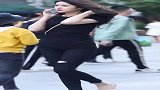 杭州街拍：小姐姐也太酷了吧，这气质怕是大哥的女人！