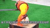 把1000度的壶铃放在牛排上，这样烤出的牛排是什么味道呢