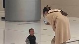 遇到事情不要慌掏出手机先发个朋友圈