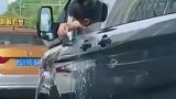 如果不是亲眼所见，我是万万不敢相信，居然真有人晕车吐成这样