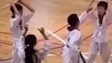 表演中的失误，你们咋不按流程来