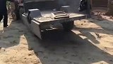这怎么跟碰碰车不一样呢