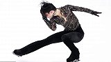 羽生结弦拄拐拿冠军+破世界纪录 赛后用双语接受采访：本想退赛