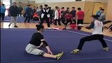 中国武术的精湛，看着都害怕，这是拿着生命在演习！