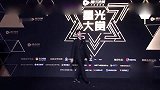 陈飞宇帅气的向你走来啦