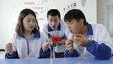 学渣用雪糕棒做扇子，学霸却做出扇子升级版，会是什么呢？