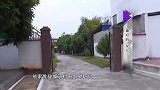 男子为爱辞掉村干部工作，跟妻子一起，照顾孤寡老人！