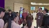 宋凯东亚杯赛前鼓励中国女足：克服天气困难勇敢向前
