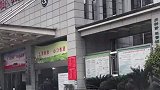 奶奶佝偻的背影，寒冷的铁链却有温暖的定义