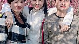 20年了爸妈复合了，我这么多年的心愿总算实现。美好时光留住美好的回忆