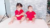 姐姐和弟弟拍照，两个人都不知道摆POSE，接下来的画面好搞笑