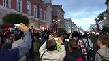 PP体育前方直击：阿根廷球迷大聚会 占领大伯克罗夫卡步行街高歌助威