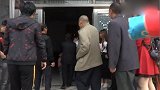 湖南湘西一姑娘出嫁，爸妈陪嫁真多，新郎还是媒婆介绍的，好体贴
