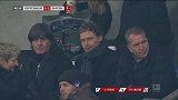 德国国家队核心三人组现身看台 勒夫满脸微笑观看比赛