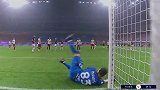 第22分钟AC米兰球员恰尔汗奥卢射门 - 被扑