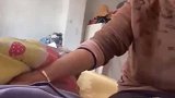 妈妈十几岁丧母，二十几岁丧父
