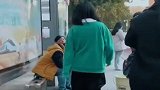 煞费苦心，一眼看叔叔，惊艳了