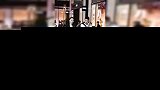 长这么悦目，也会笑场吗