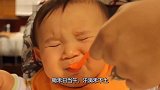 让1岁的三胞胎自己吃饭，宝妈离开一会儿，回来后画面眼前一亮！