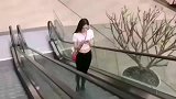 小伙你确定是在撩妹吗分明是在作死啊，路人小姐姐可不是好欺负的