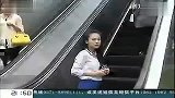 生活热播榜-20130517-天热裙装易春光乍现记者支招
