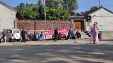 你以为山里农民庆祝国庆节，没城里热闹吗，看完大开眼界
