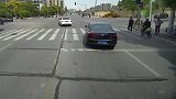 电动车还敢挑衅大客车，现在的司机才是弱势群体