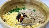 今天冬至，早餐吃薄皮大馅的韭菜鸡蛋饺子