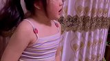 女孩被爷爷要求让着表妹，回家后满腹委屈对着妈妈吐槽