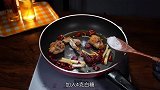 干锅牛蛙的做法