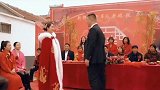 有这样的婚礼主持也是爱了